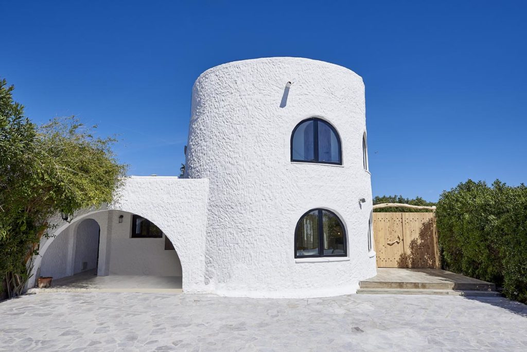 Villa met toeristenlicentie nabij Ibiza stad