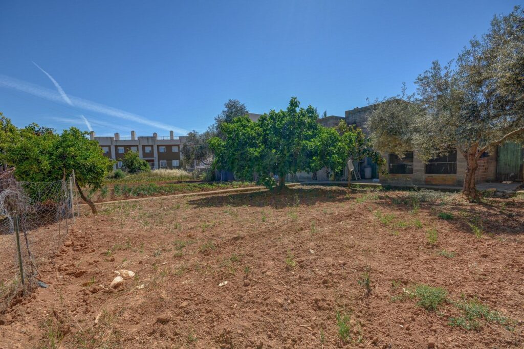 Fincas y solares (Sant Antoni de Portmany)