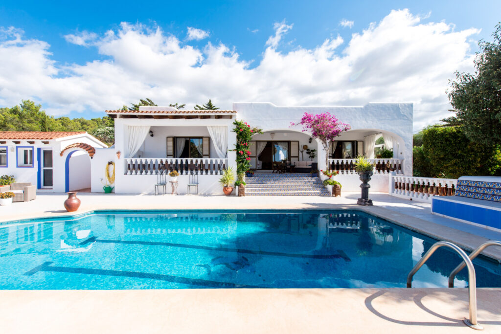 Mooie villa met 3 slaapkamers en zwembad te koop in San Agustin